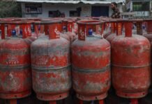 जळगाव जिल्ह्यात गॅस टंचाई तीव्र; २५ हजार केटरिंग कामगारांच्या रोजगारावर संकट