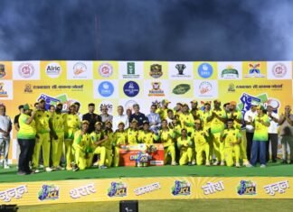 जळगाव क्रिकेट लिग अंतिम सामन्यात कोगटा किंग्जचा शानदार विजय पूर्वेश चौधरीची मॅचविनिंग खेळी; अमळनेर सुहांस जायंटसचा ५ विकेटने पराभव…