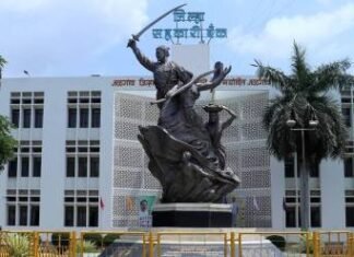 जिल्हा बँकेत संचालकांचा कार्यकाळ संपण्याआधी घाईत अजितदादांच्या पुतळ्याचे अनावरण; मात्र निवडणुकीच्या आचारसंहितमुळे नोकरभरतीचा मुद्दा दुर्लक्षित ? इच्छुकांची घालमेल वाढली